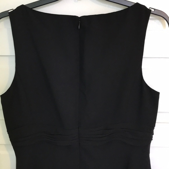 Black Dress - Picture 4 of 7